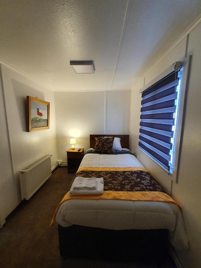 Hotel Forjadores Del Cabo De Hornos Puerto Williams Exteriör bild