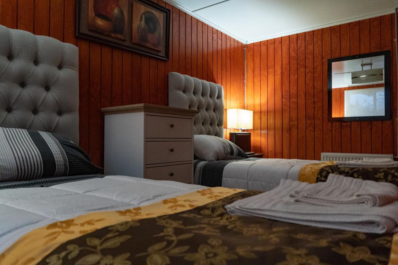 Hotel Forjadores Del Cabo De Hornos Puerto Williams Exteriör bild
