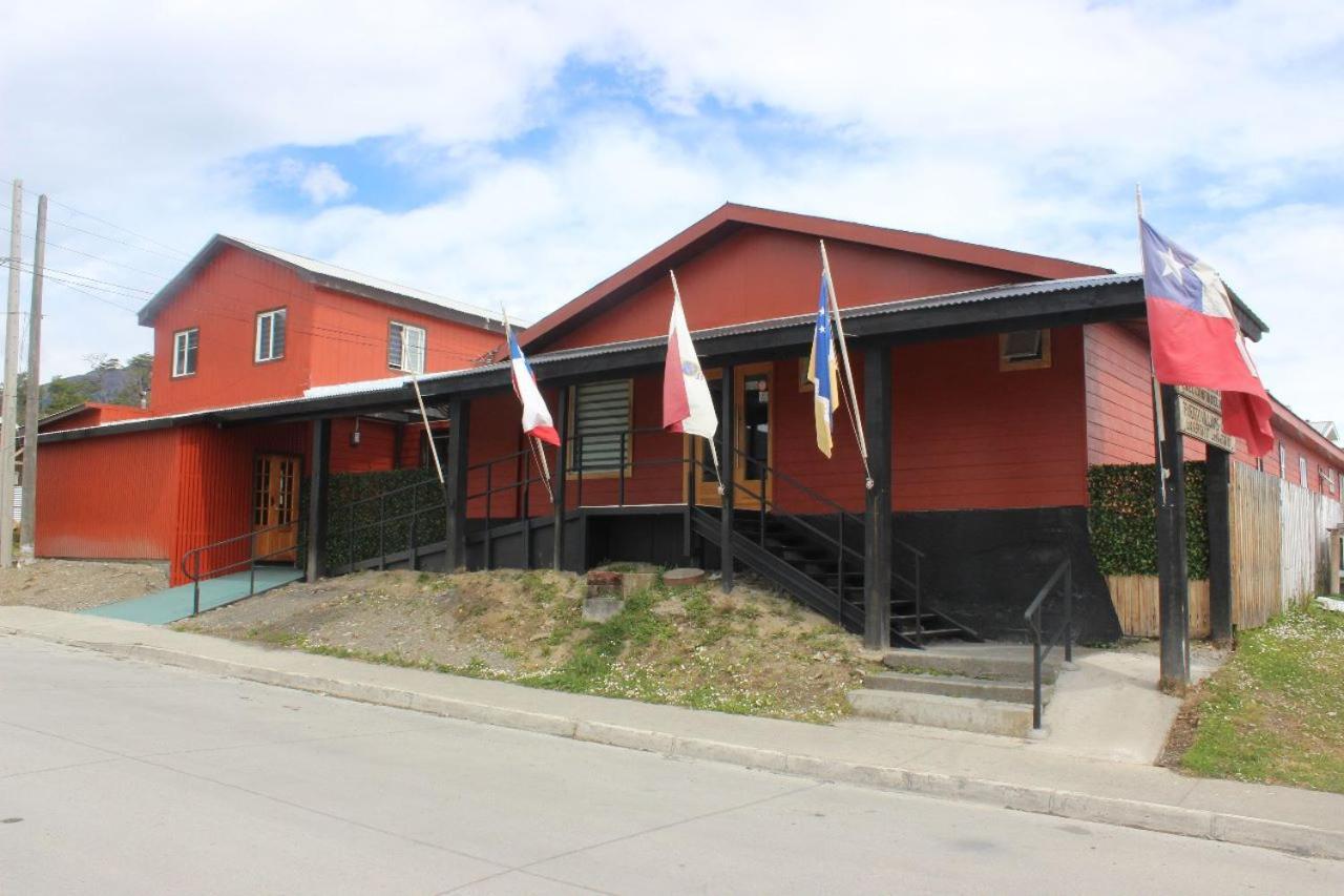 Hotel Forjadores Del Cabo De Hornos Puerto Williams Exteriör bild